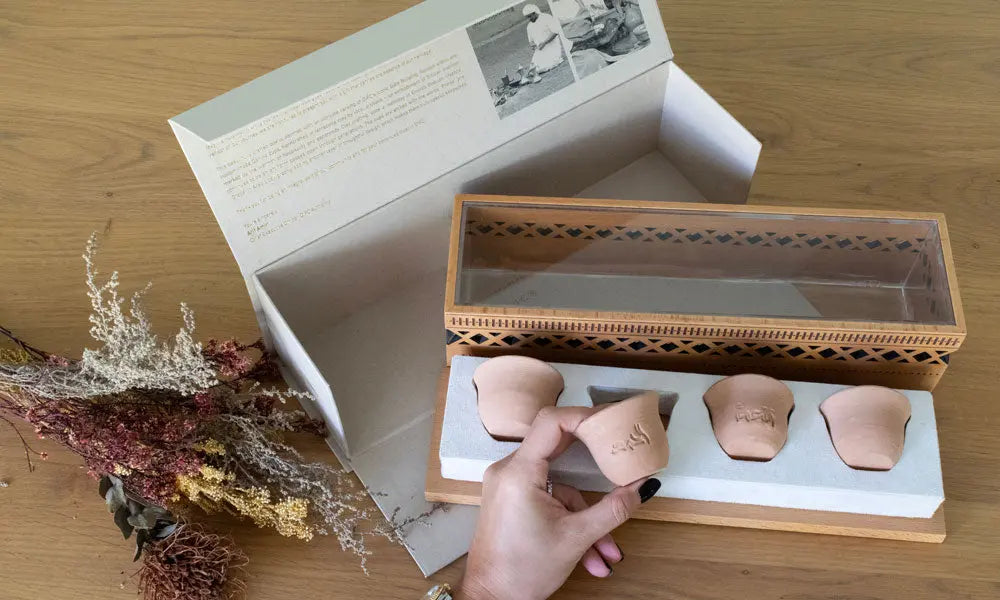 DIFC Wooden Box with Clay Coffee Cups Kashida Design