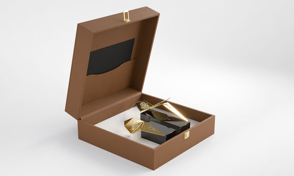 Luxury Falcon Sculptures Kashida Design