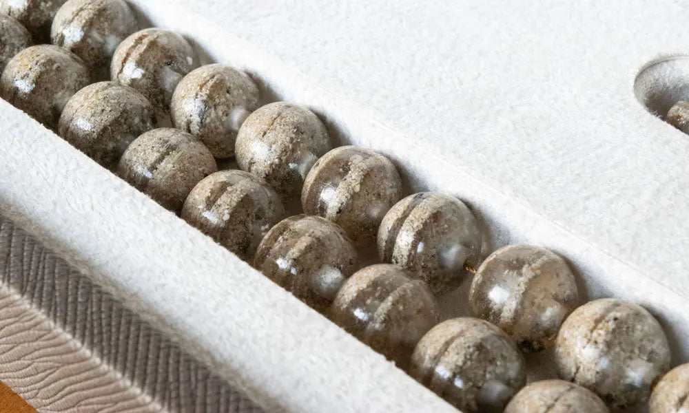 Sands of the UAE Rosary Kashida Design