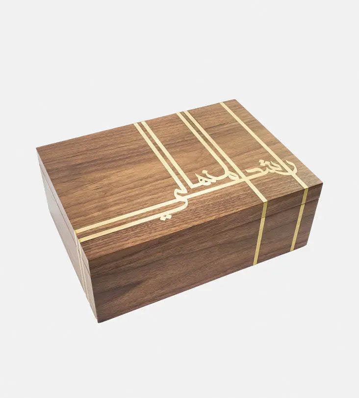Personalized luxurious humidor in walnut and cedar wood with Arabic calligraphy names