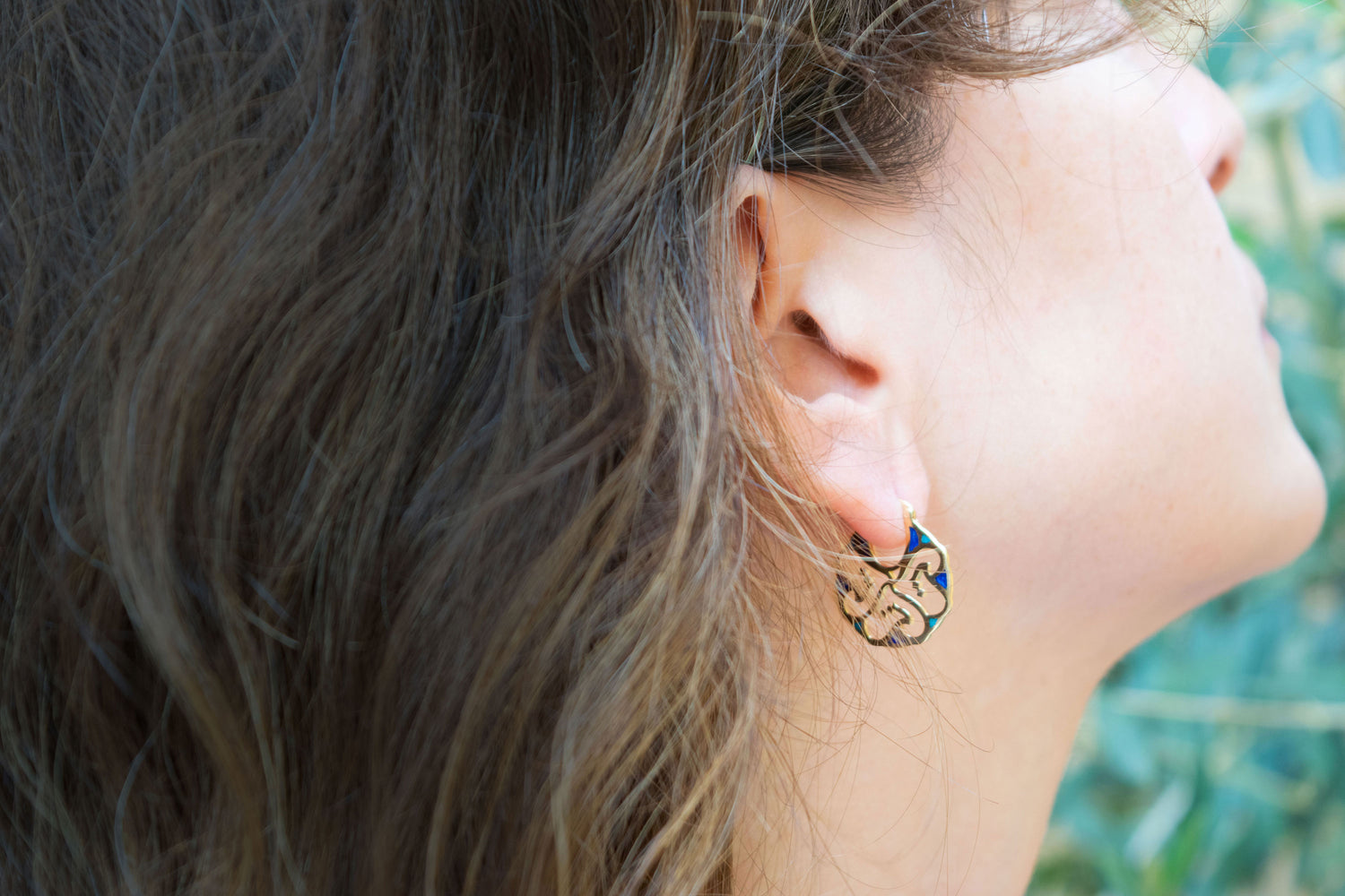kashida design arabesque earrings in 18 karat gold fine jewelry design