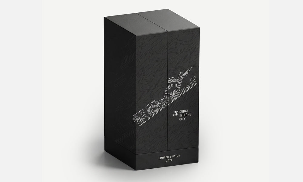 Digital Era Trophy Kashida Design