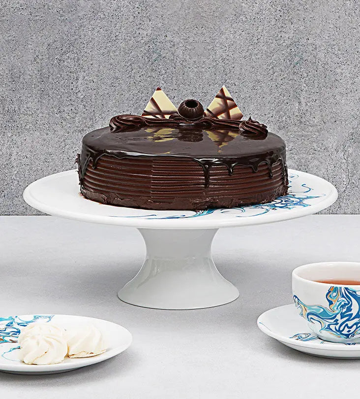 Contemporary porcelain cake stand with Arabic calligraphy fluid art